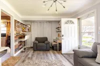 Elegant Serene Escape in Wyandotte