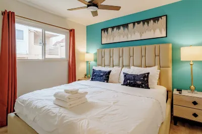 Cozy 2 Bedroom Near Downtown Alhambra - Pet Friendly Hotels near Alhambra Unified School District