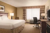 Country Inn & Suites by Radisson, Mankato Hotel and Conference Center, MN Hotels in Mankato