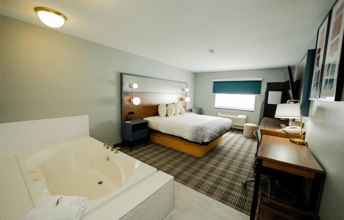 AmericInn by Wyndham Tomahawk