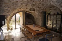 Rustic vacation apartment in an old oil mill