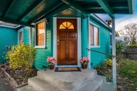*NEW! Well-Appointed Ukiah 3 beds , 2 baths Home