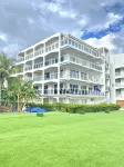 The Maho Hideaway on Sunset "Airplane" Beach