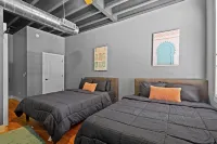 Downtown Chattanooga Loft in the Heart of the City Hotels near Walnut Street Bridge
