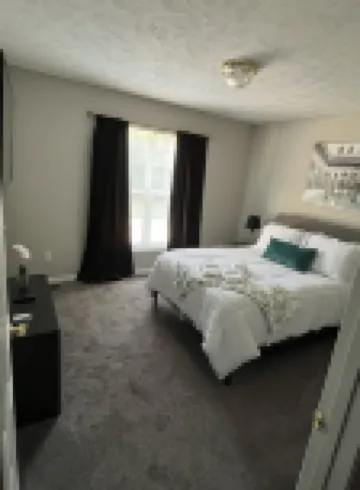Comfy 2 Bedroom 2.5 bath Downtown Fayetteville