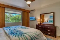 Napili Oceanfront Tropical Paradise, beach, AC, remodeled