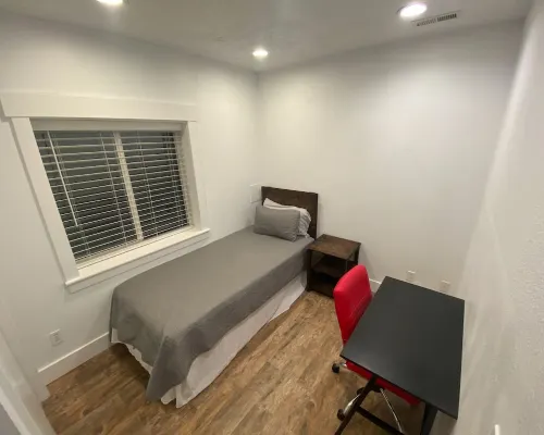 Modern guest suite, central location in SLC valley Hotels in Draper