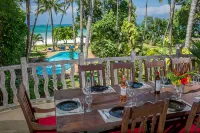 Monkey Beach House, Beachfront, Ocean Views,  Shared Pool, Staff Provided
