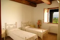 Apartments with pool and garden a short distance from the beach. Hotels in Scarlino