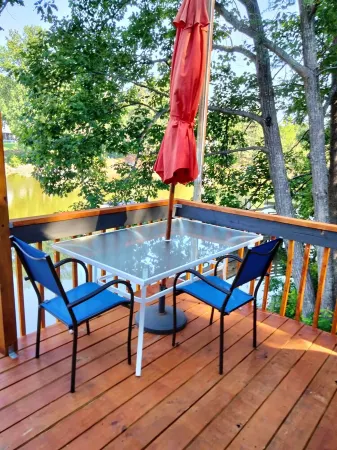 Romantic Lake Cottage Retreat ..<br>Perfect for 2<br>