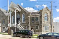 StayHaven - A Converted Historic Church Hotel in zona Morris Arboretum of the University of Pennsylvania