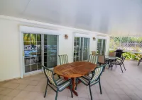 Welcome to Blue Emerald Villa. A 3-bedroom villa in brilliant Harbour View, ANU