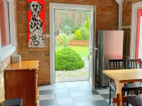 Stylish house in an idyllic, quiet location, large garden. 波利採縣酒店