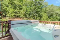 Cozy Retreat with a Hot Tub!