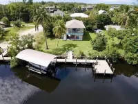 Spectacular Nature! Waterfront! Prime Fishing! Bring Boat,  2 Free Kayaks.