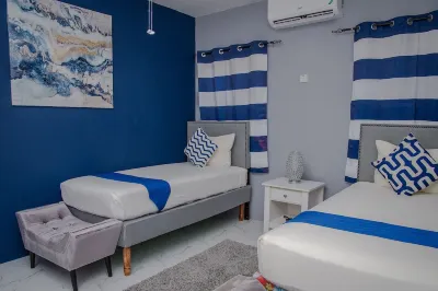 Sunset Oasis: 3BR Portmore Gem Các khách sạn ở 