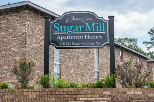 Ideally 2Br Near Lake Apartment