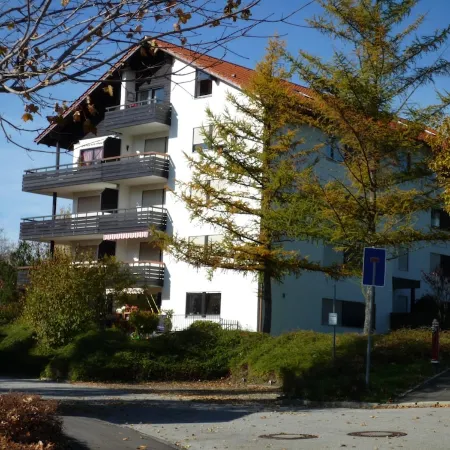 Apartment with mountain-view balcony, lake, garage, sauna, Wi-Fi, ...