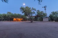 Remodeled Ranch House on 3 acres with Horse Facilities Hotel a Tanque Verde