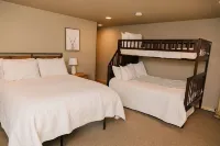 Beautiful Winter Getaway Among Aspen and Wildlife