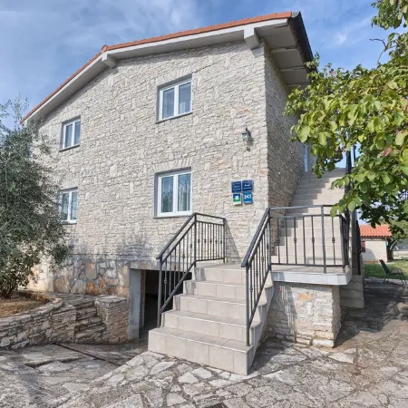 Villa Andi Terrace, Wi-fi, dishwasher, washing machine, parking, 3 min beach