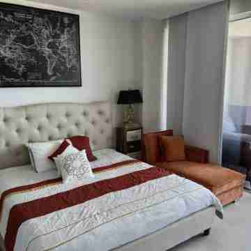 BEACH FRONT PENTHOUSE Rooms