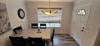 Cozy 2-Bedroom Shared Space (Not an Entire Home) – Your Gateway to the Mountains - 방갈로