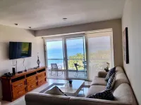 Breathtaking Full Ocean View!