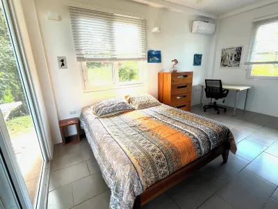 Comfortable, modern  house with breathtaking sea view, close to pristine beaches Các khách sạn ở 