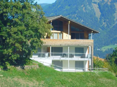 Apartment with garden