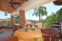 1/BD Private Villa, Lovely Pool, Tranquil location, 5 min walk to town/beach