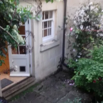 Grade II listed terraced house in Bath, Somerset