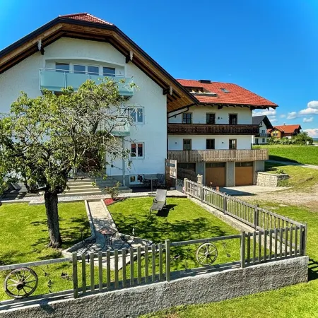 Gästehaus "seeblick" Helle Gartenwohnung