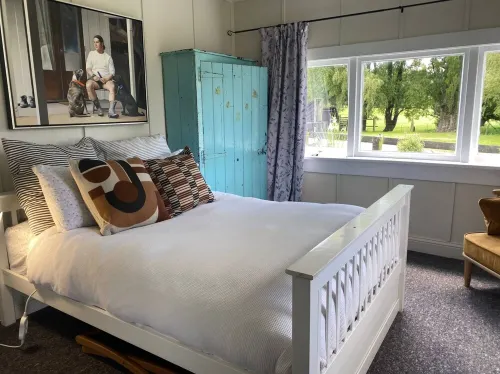 Cricklewood Farmstay, Alpaca walk and hot tub Hotels in Coal Stream