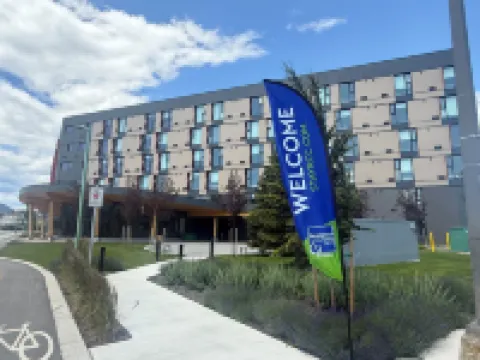 Residence & Conference Centre - Kelowna