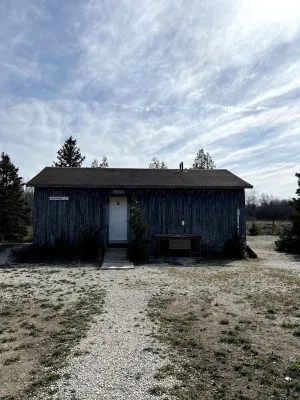 Cabin in Little Cove Adventure park, Tobermory  Cabin 12 Hotels near Golden Gallery Tobermory