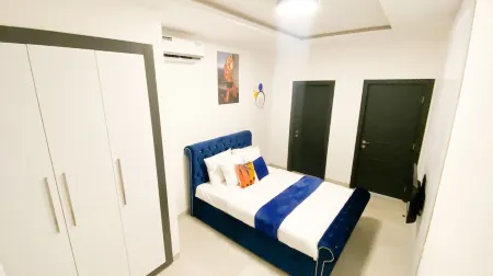 Appartements Avec Piscine, Salle de Sport à Loin de la Plage Avec 3 Chambres Отели рядом с достопримечательностью «Dakar port»