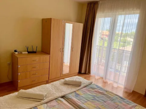 Cozy 1-bedroom apartment near Sunny Beach with pool, AC, WiFi
