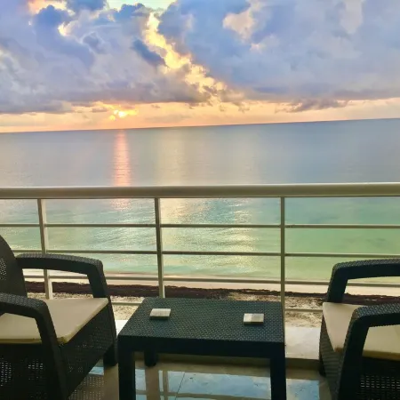Beach Front Penthouse on the Beach