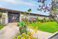 Cozy Carpinteria Apartment Walkable Location