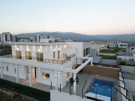 The White House Отели в г. Кирьят-Шмона