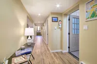 Cozy North Bend Getaway in Walkable Location!