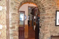 Oak Tree Inn