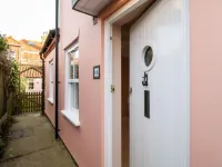 Poppy Cottage Hotels in Southwold