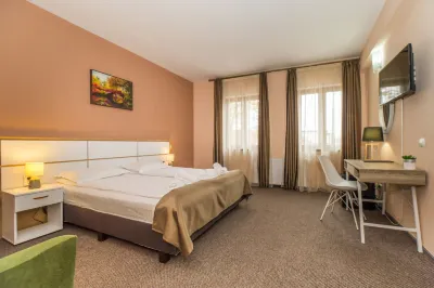 Long Street Hotel فنادق في Ghimbav