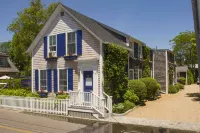 The Lightkeeper’s Inn - Parking