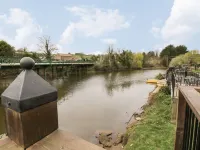 Eskview Cottage Hotels in Sneaton