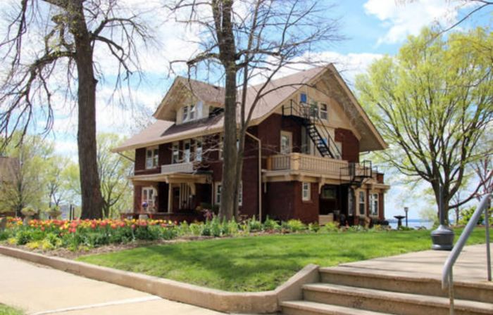 Mendota Lake House Inn