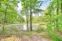 Couples Cabin in Broken Bow ~ 5 Mi to Downtown! - Апартаменты