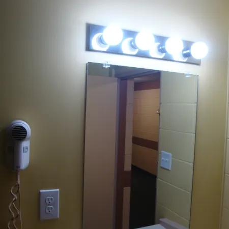 Economy Inn